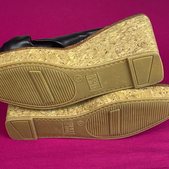Time and Tru Black Cork Wedge Sandals 3” Heel Women’s Size 6 - Picture 6 of 11